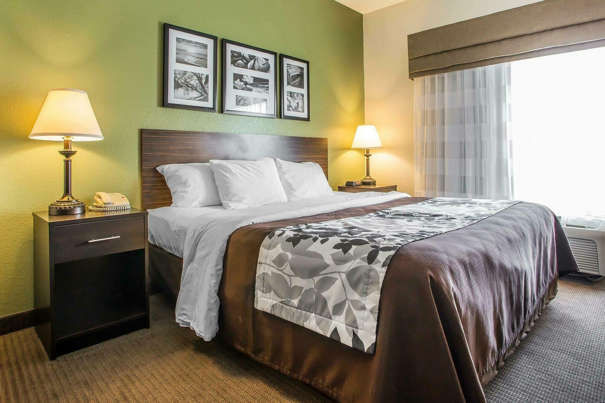 Sleep Inn & Suites Wisconsin Rapids Exterior photo